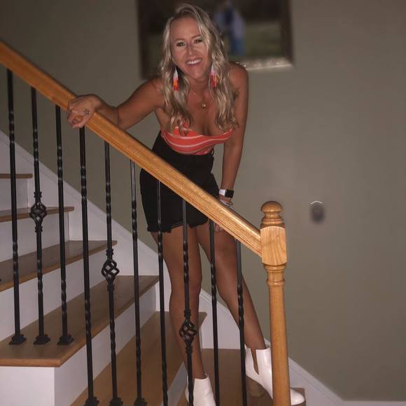 ashleywaddell16